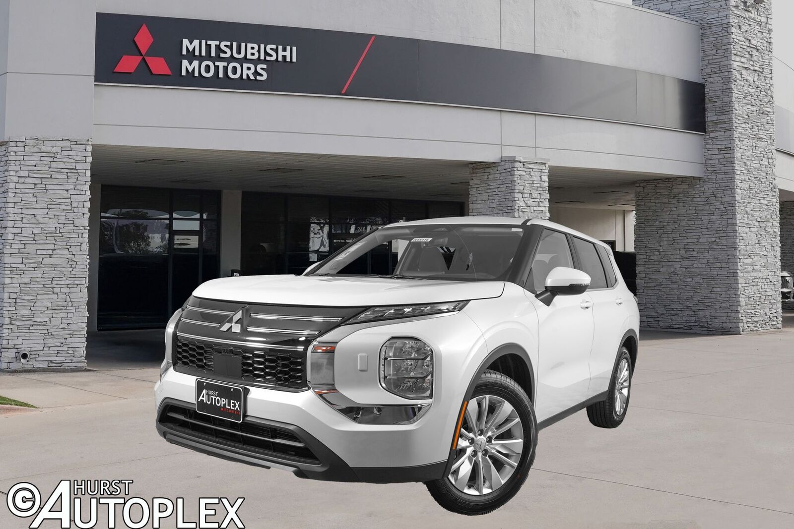 2026 MITSUBISHI Outlander