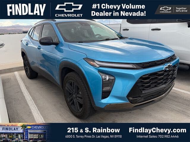 2025 CHEVROLET Trax