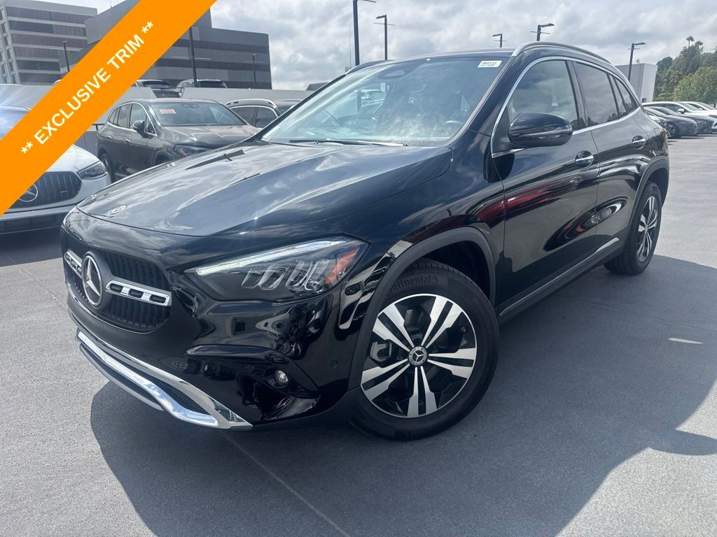 2026 MERCEDES-BENZ GLA-Class