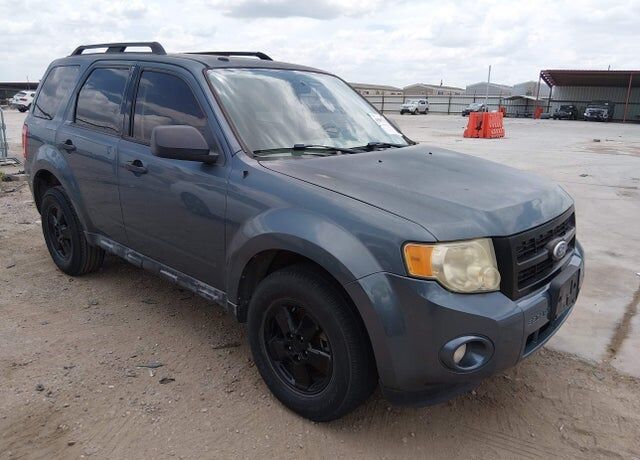 2010 FORD Escape