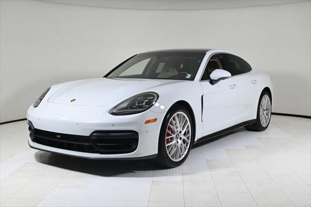 2023 PORSCHE Panamera