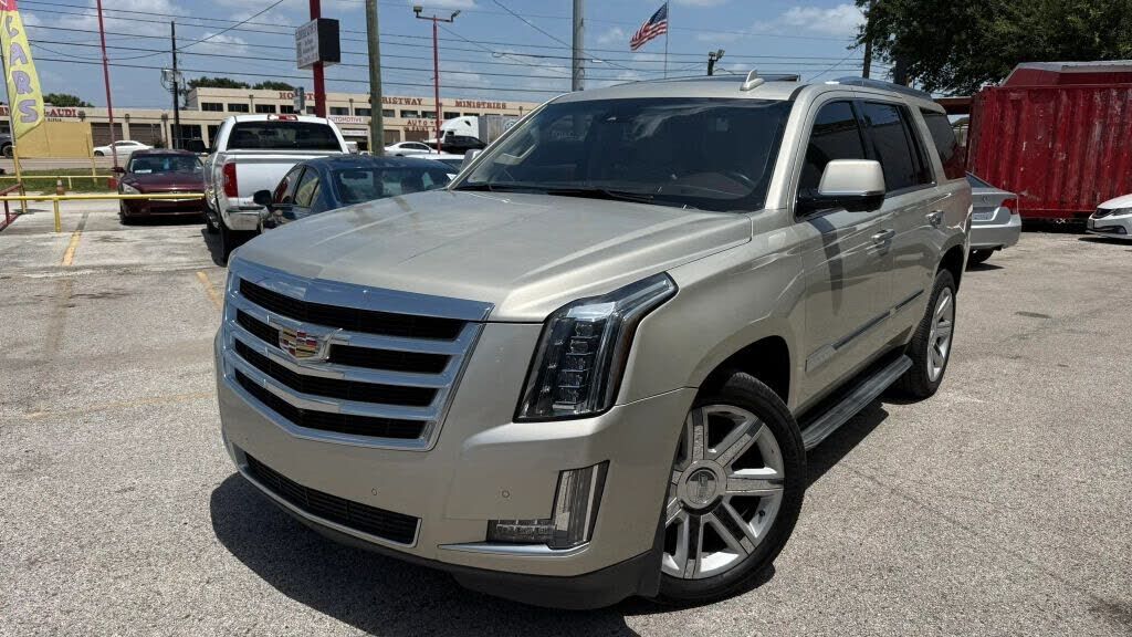 2016 CADILLAC Escalade