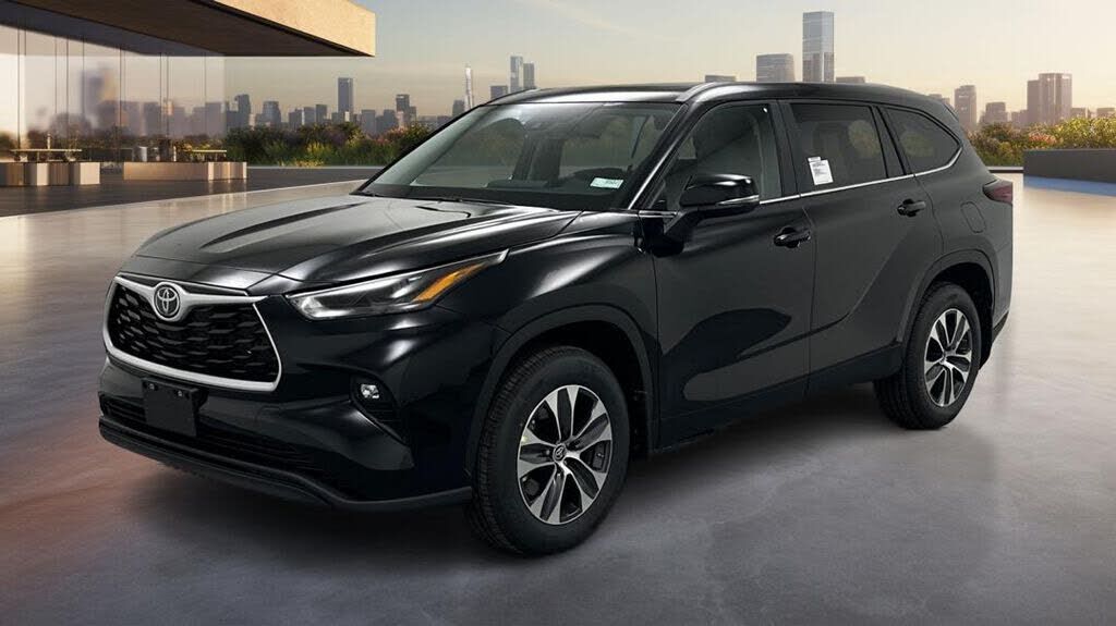 2024 TOYOTA Highlander