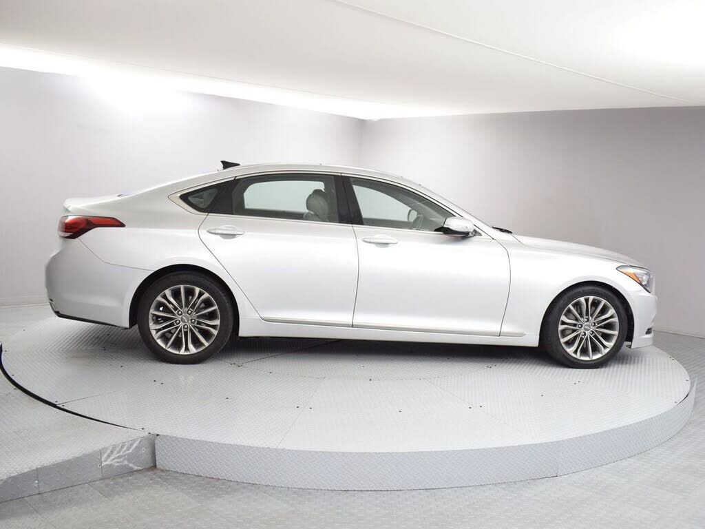 2015 HYUNDAI Genesis