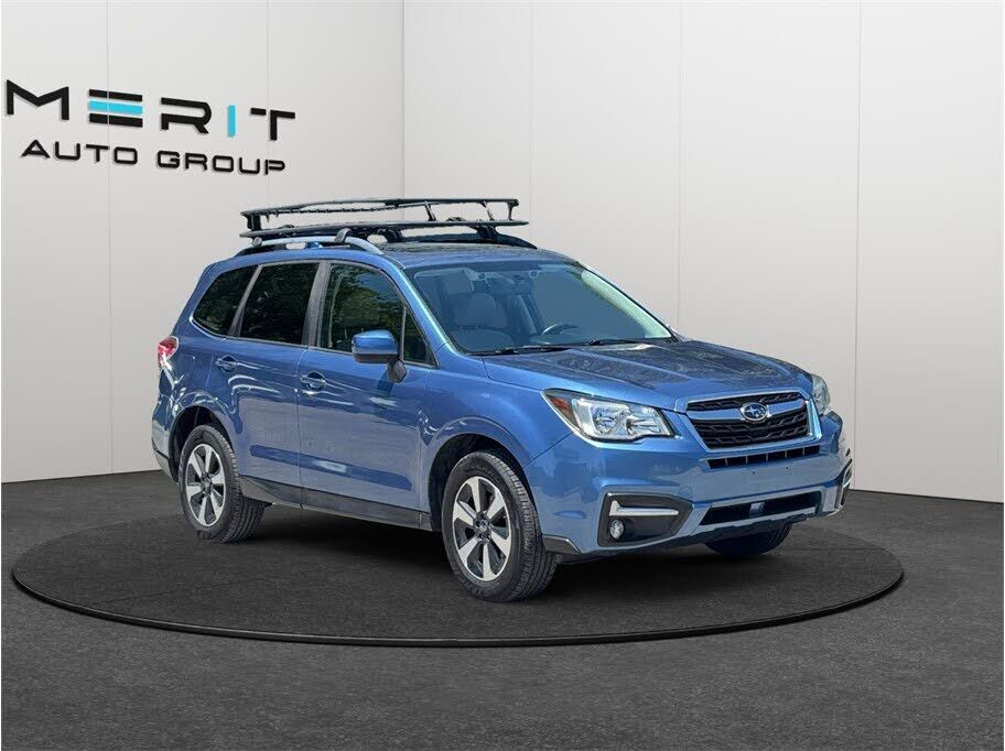 2017 SUBARU Forester