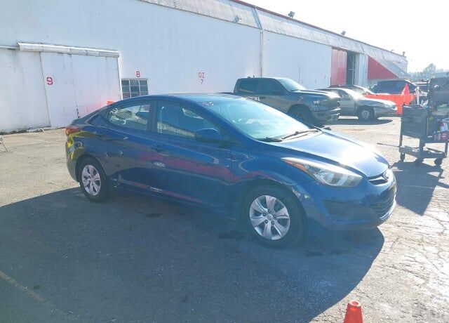 2016 HYUNDAI Elantra
