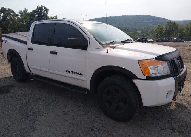 2006 NISSAN Titan