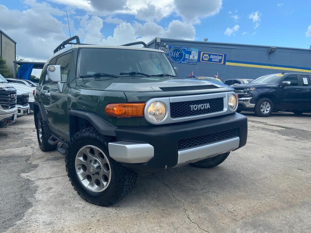 2013 TOYOTA FJ Cruiser
