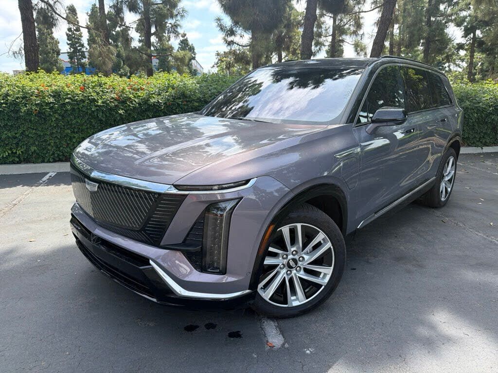2026 CADILLAC Vistiq