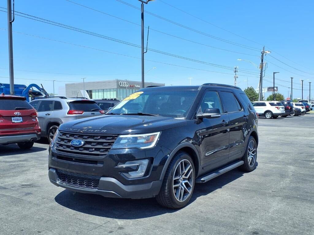 2017 FORD Explorer