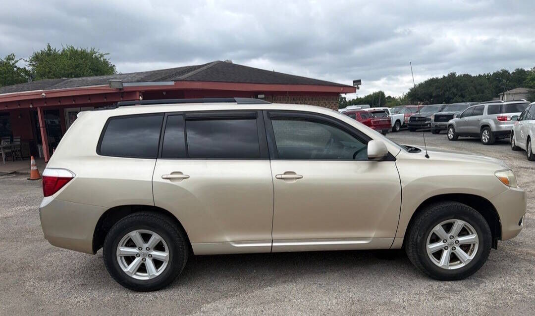 2010 TOYOTA Highlander