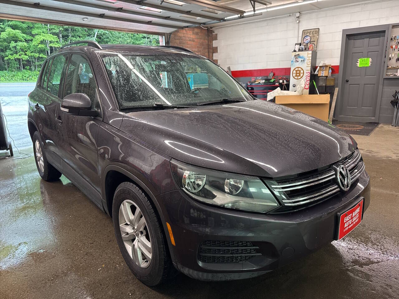 2016 VOLKSWAGEN Tiguan