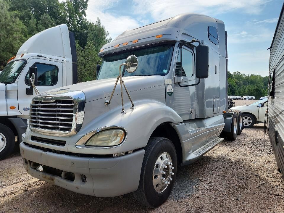 2007 FREIGHTLINER Columbia