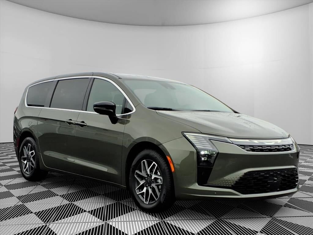 2027 CHRYSLER Pacifica