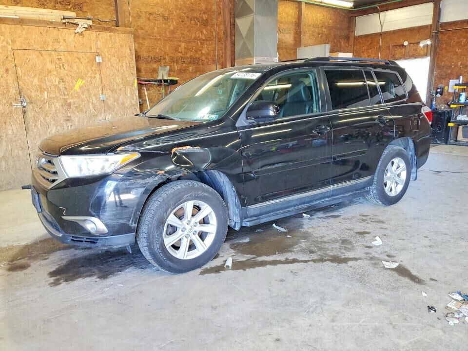 2013 TOYOTA Highlander