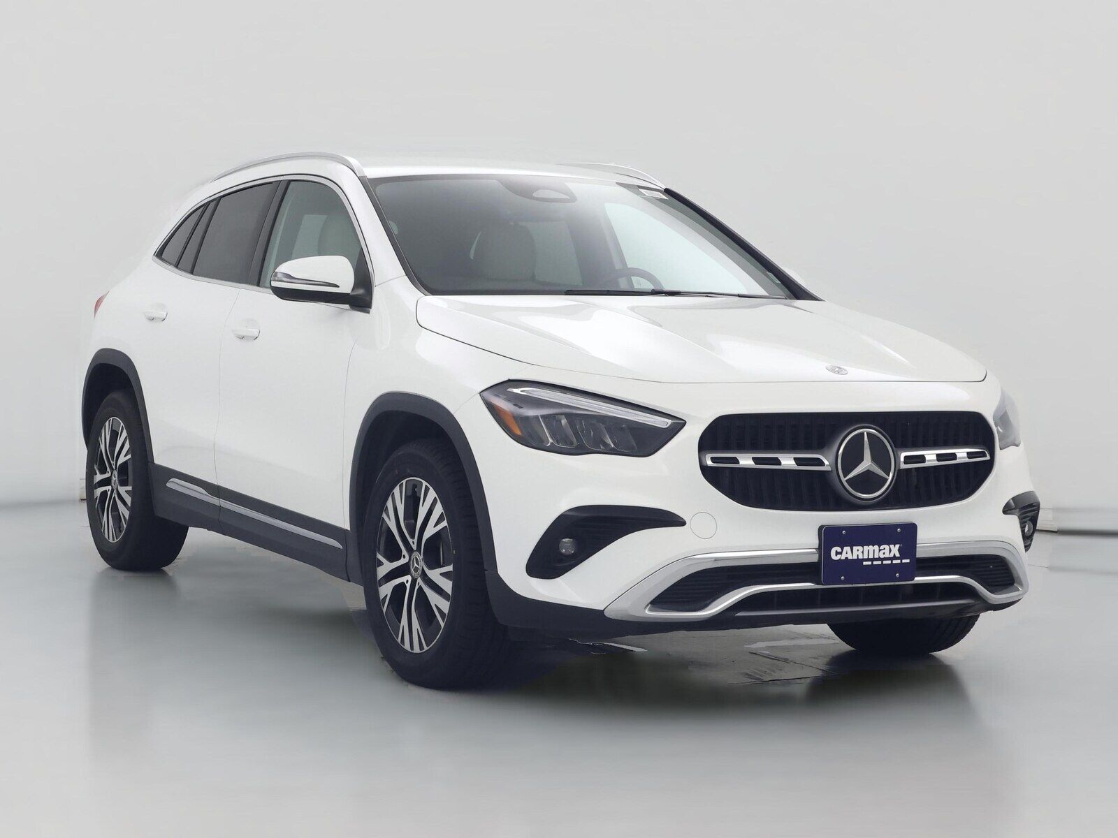 2025 MERCEDES-BENZ GLA-Class