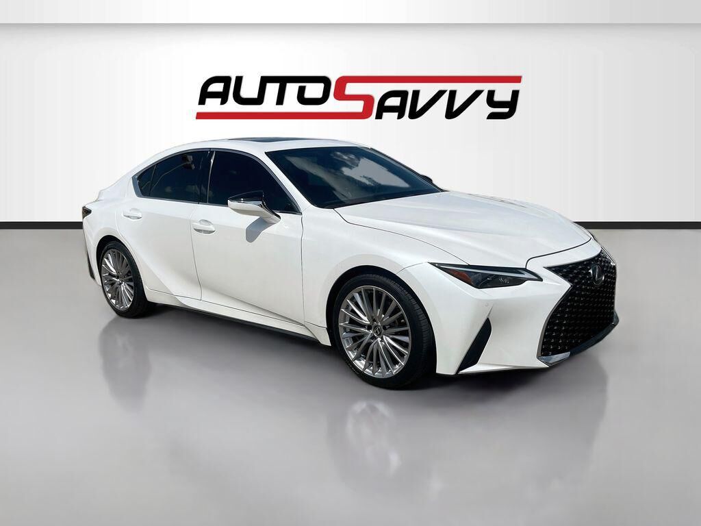 2023 LEXUS IS