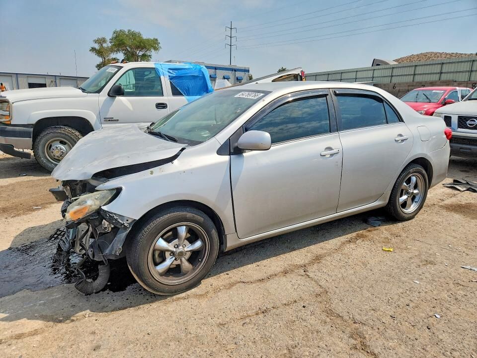 2013 TOYOTA Corolla