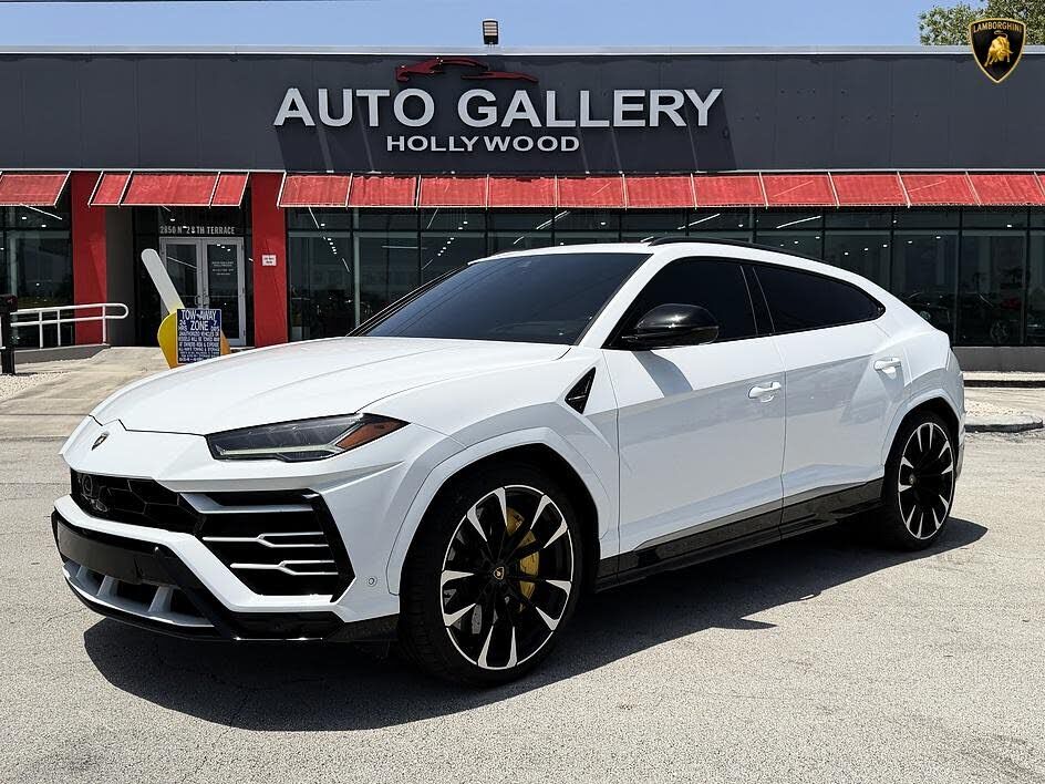 2021 LAMBORGHINI URUS