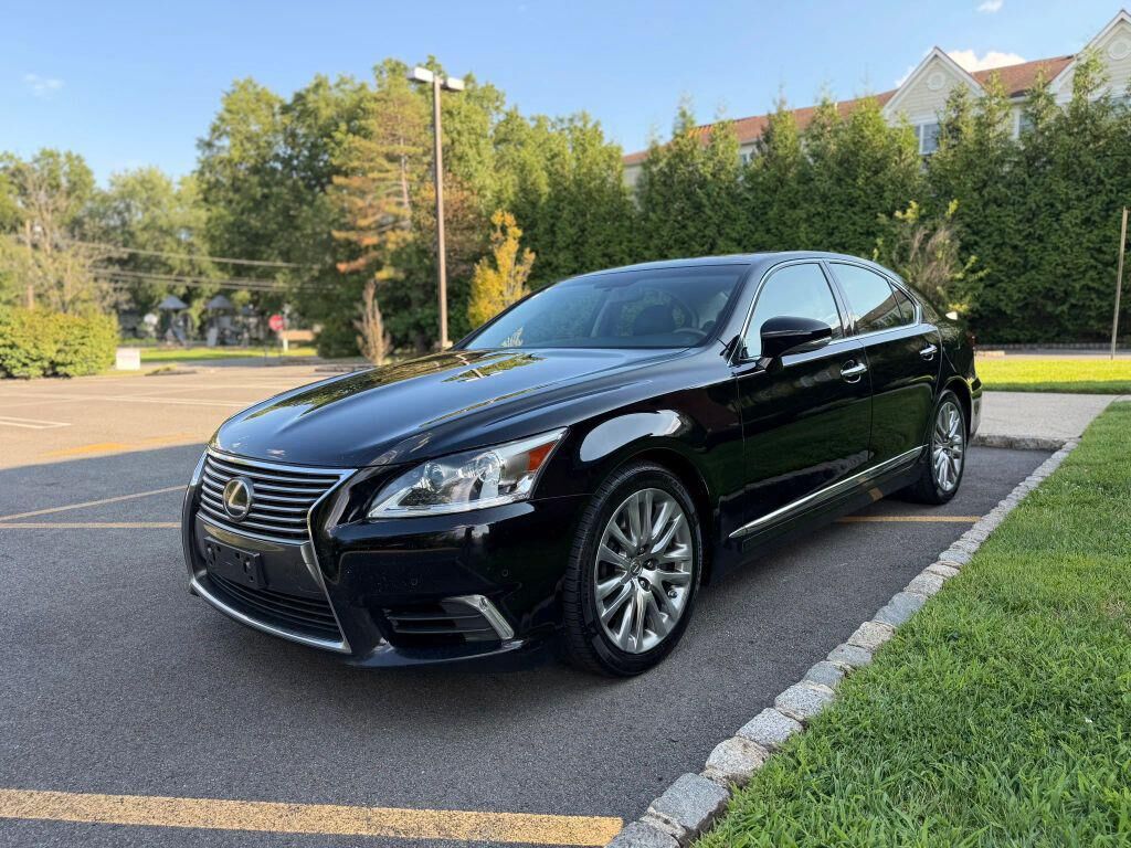 2015 LEXUS LS