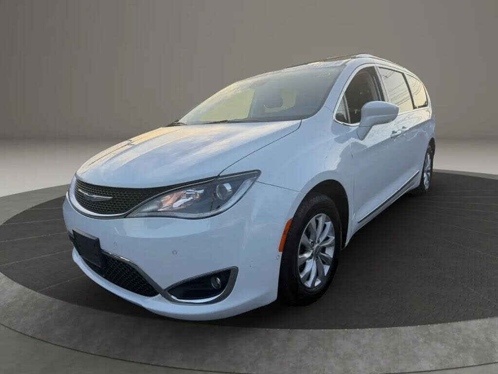 2018 CHRYSLER Pacifica