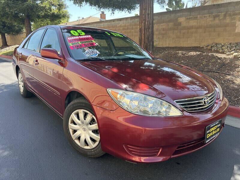 2005 TOYOTA Camry
