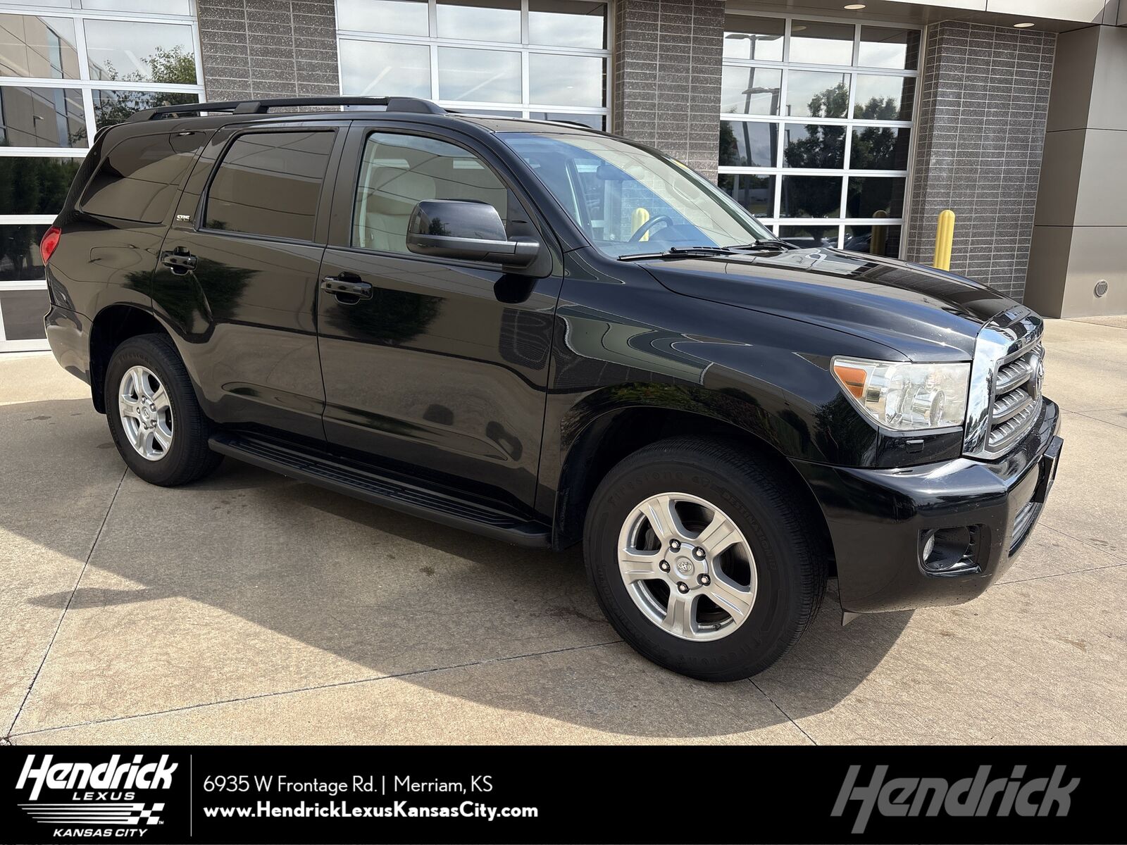 2016 TOYOTA Sequoia
