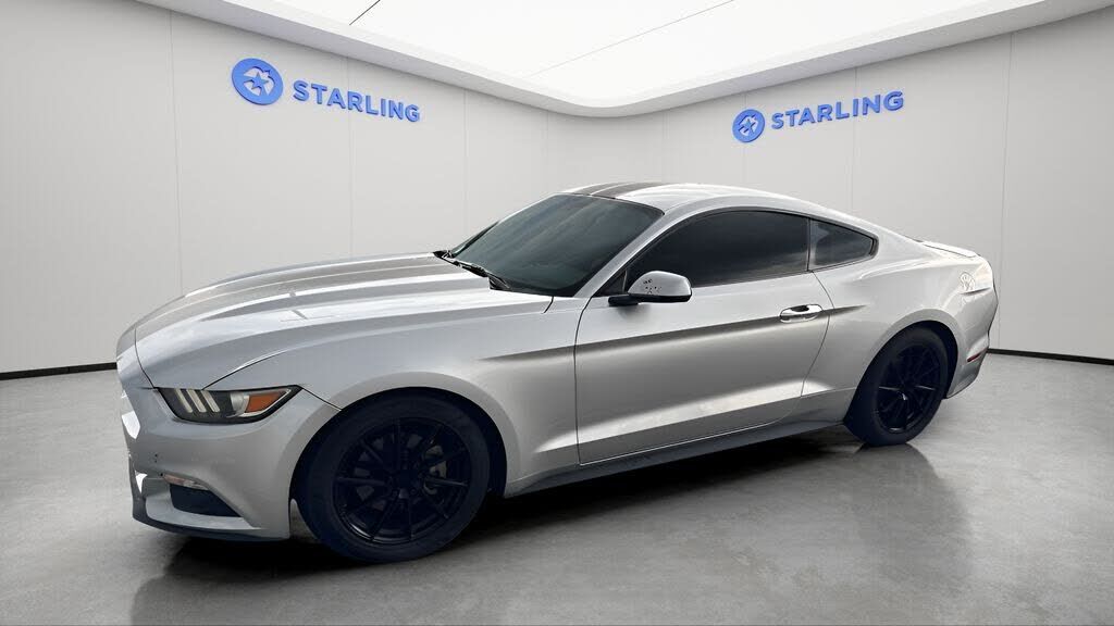 2017 FORD Mustang