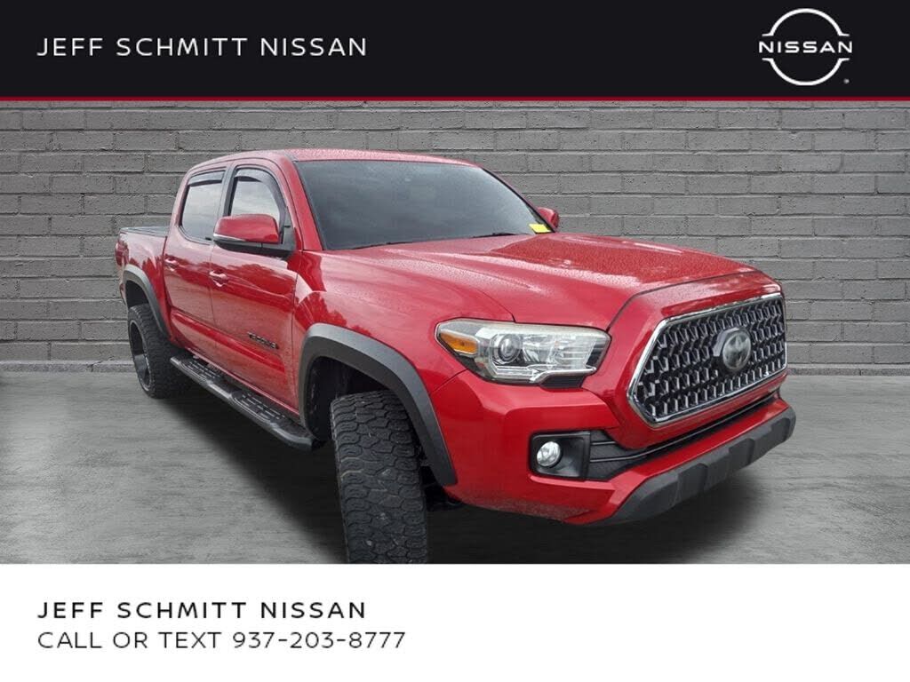 2018 TOYOTA Tacoma