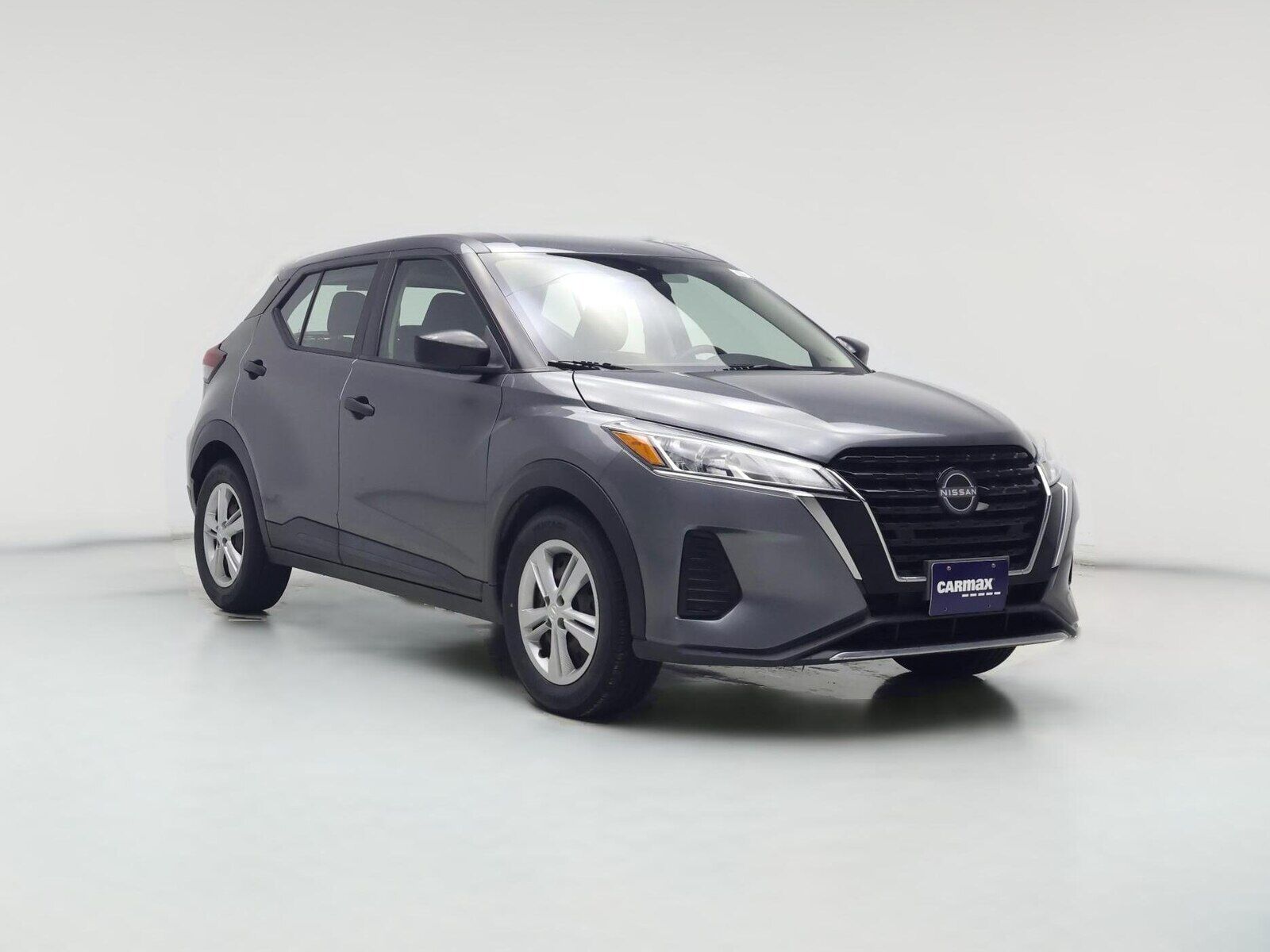 2022 NISSAN Kicks