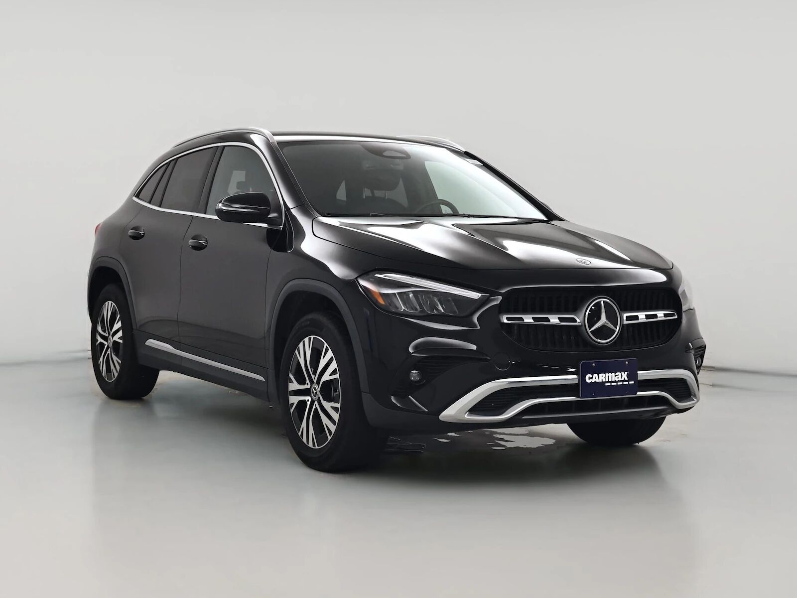 2025 MERCEDES-BENZ GLA-Class