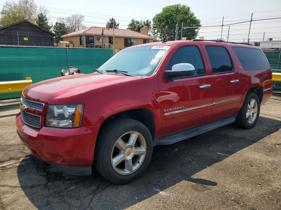 2014 CHEVROLET Suburban