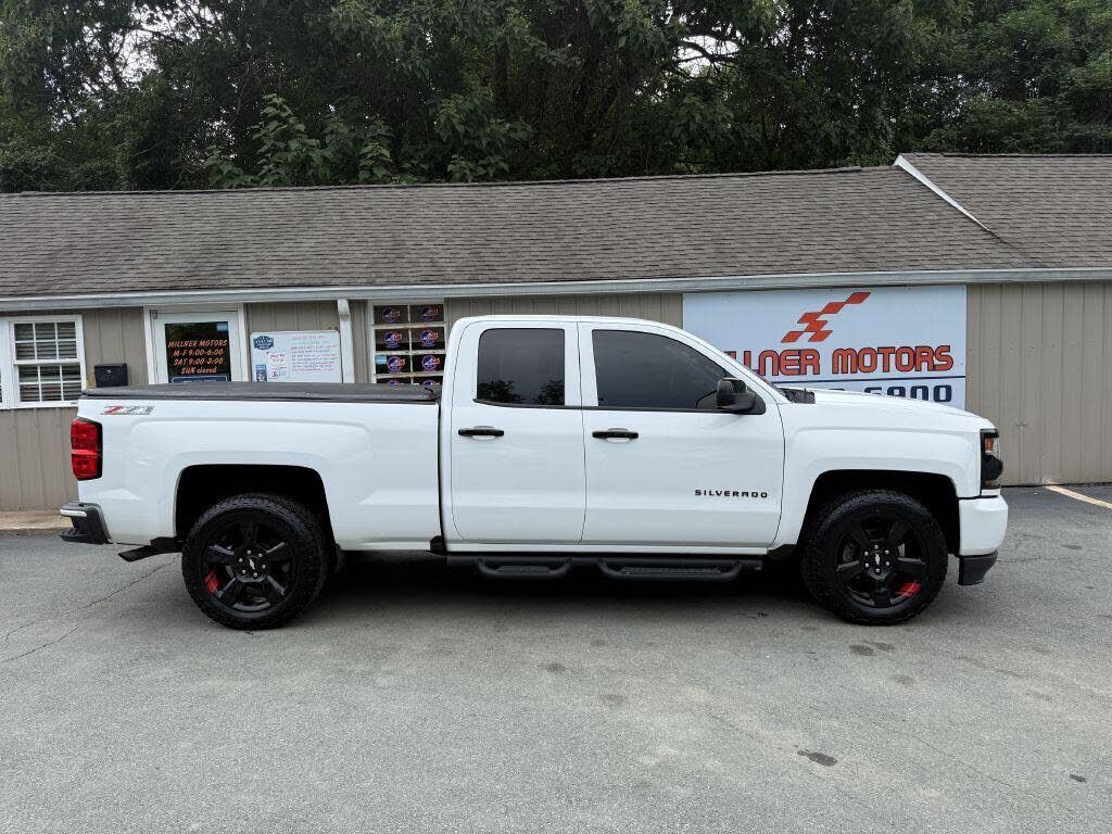 2017 CHEVROLET Silverado