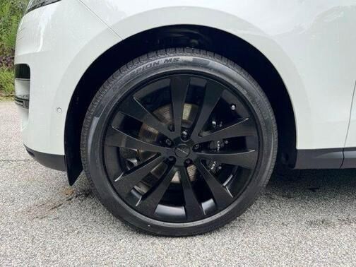 2026 LAND ROVER Range Rover Sport