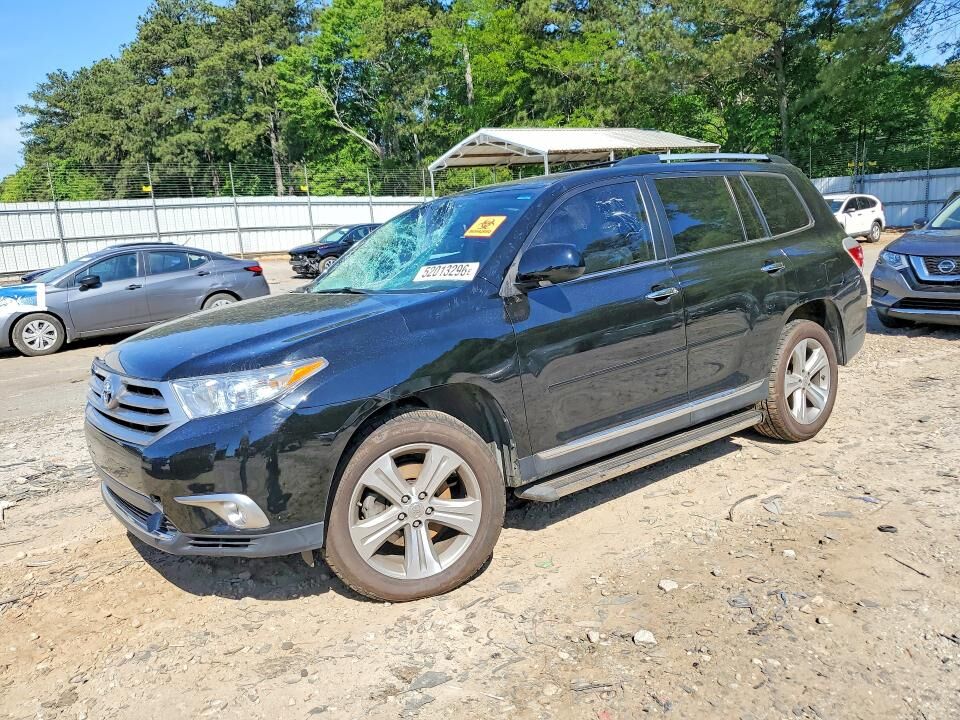 2013 TOYOTA Highlander