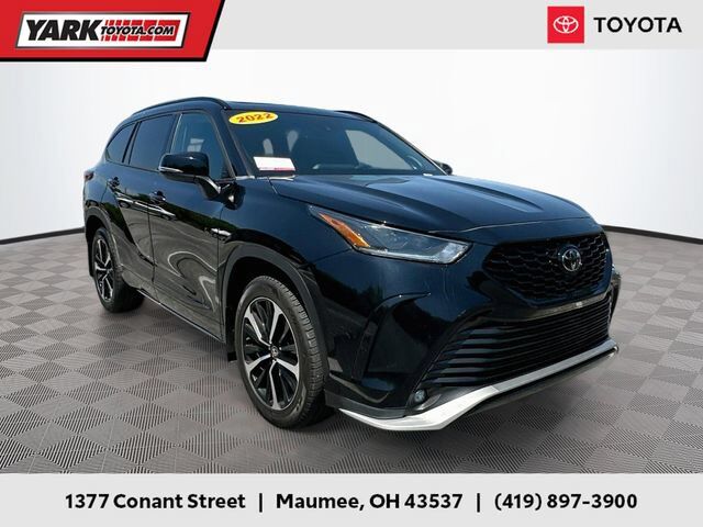 2022 TOYOTA Highlander