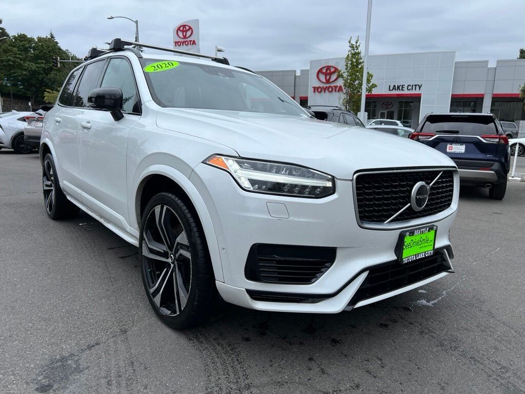 2020 VOLVO XC90