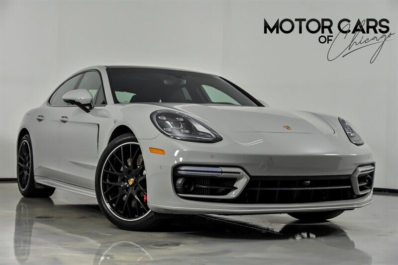2023 PORSCHE Panamera