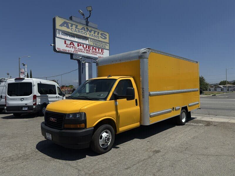 2021 GMC Savana