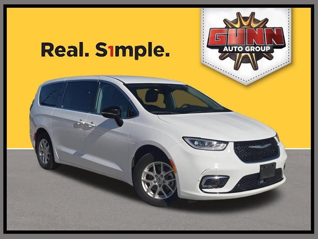 2024 CHRYSLER Pacifica