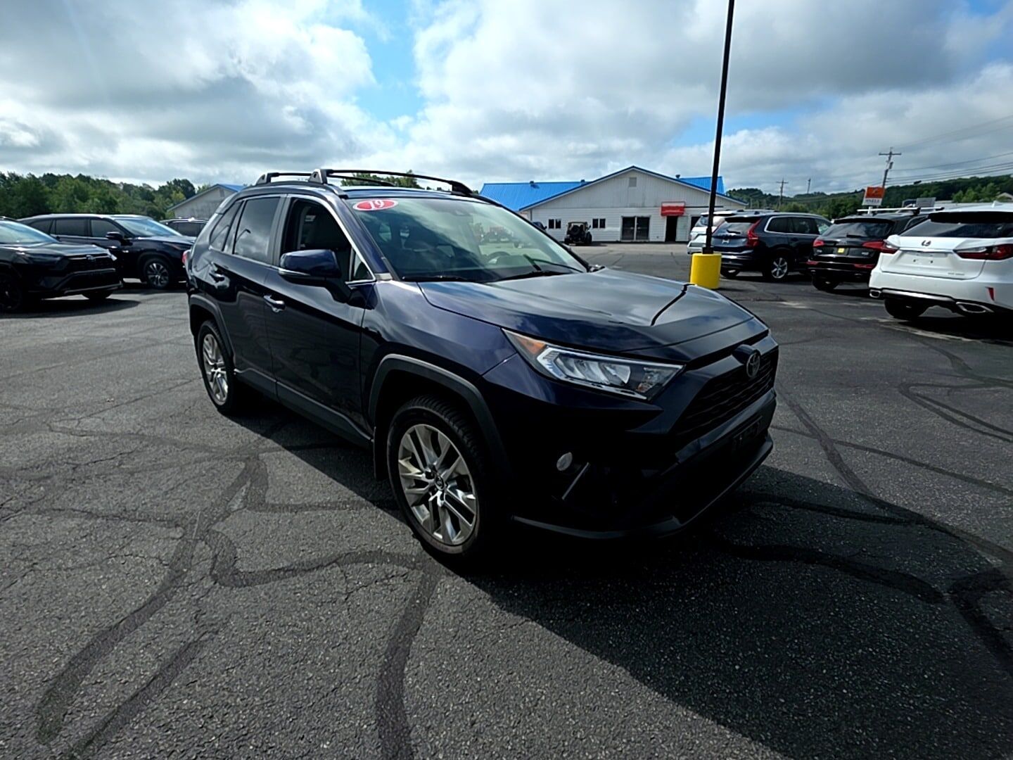 2019 TOYOTA RAV4