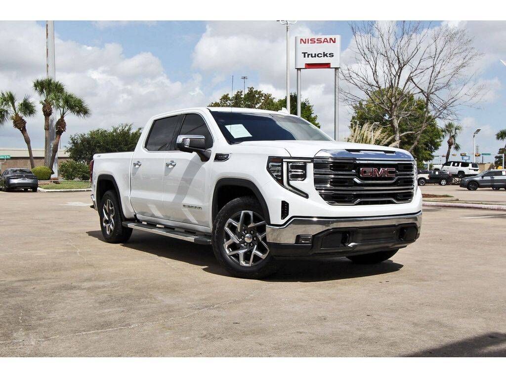 2023 GMC Sierra
