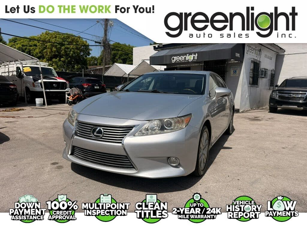 2013 LEXUS ES