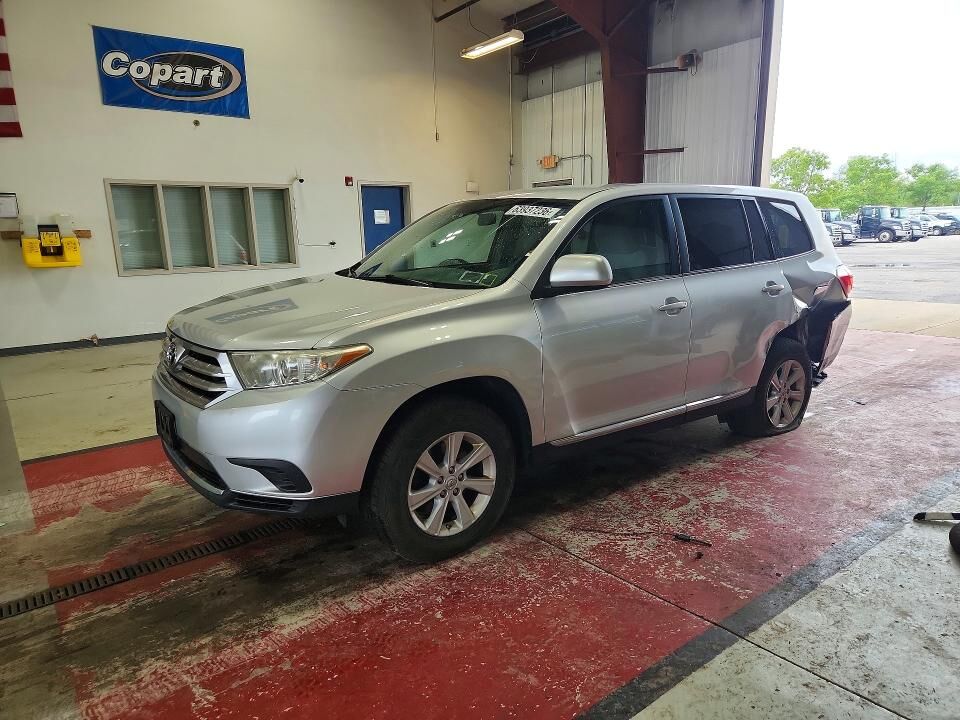 2013 TOYOTA Highlander