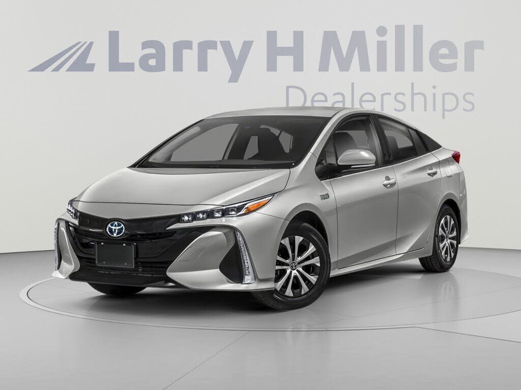 2022 TOYOTA Prius