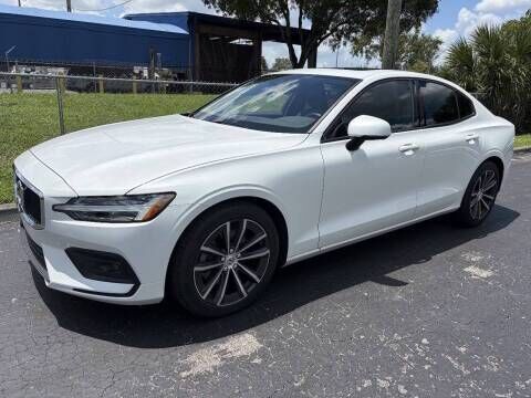 2021 VOLVO S60
