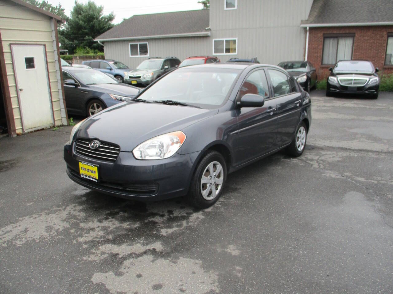 2010 HYUNDAI Accent