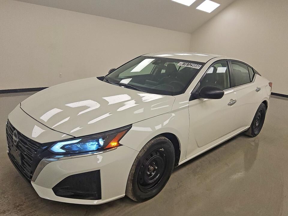 2025 NISSAN Altima