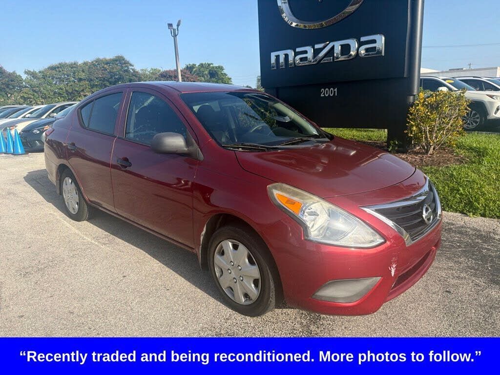 2016 NISSAN Versa
