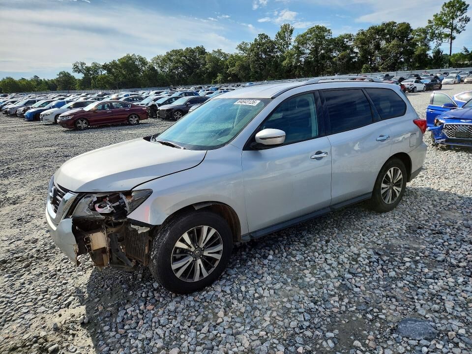 2017 NISSAN Pathfinder
